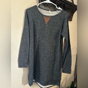 Gray Long Sleeve sweater dress sizee small bellamie